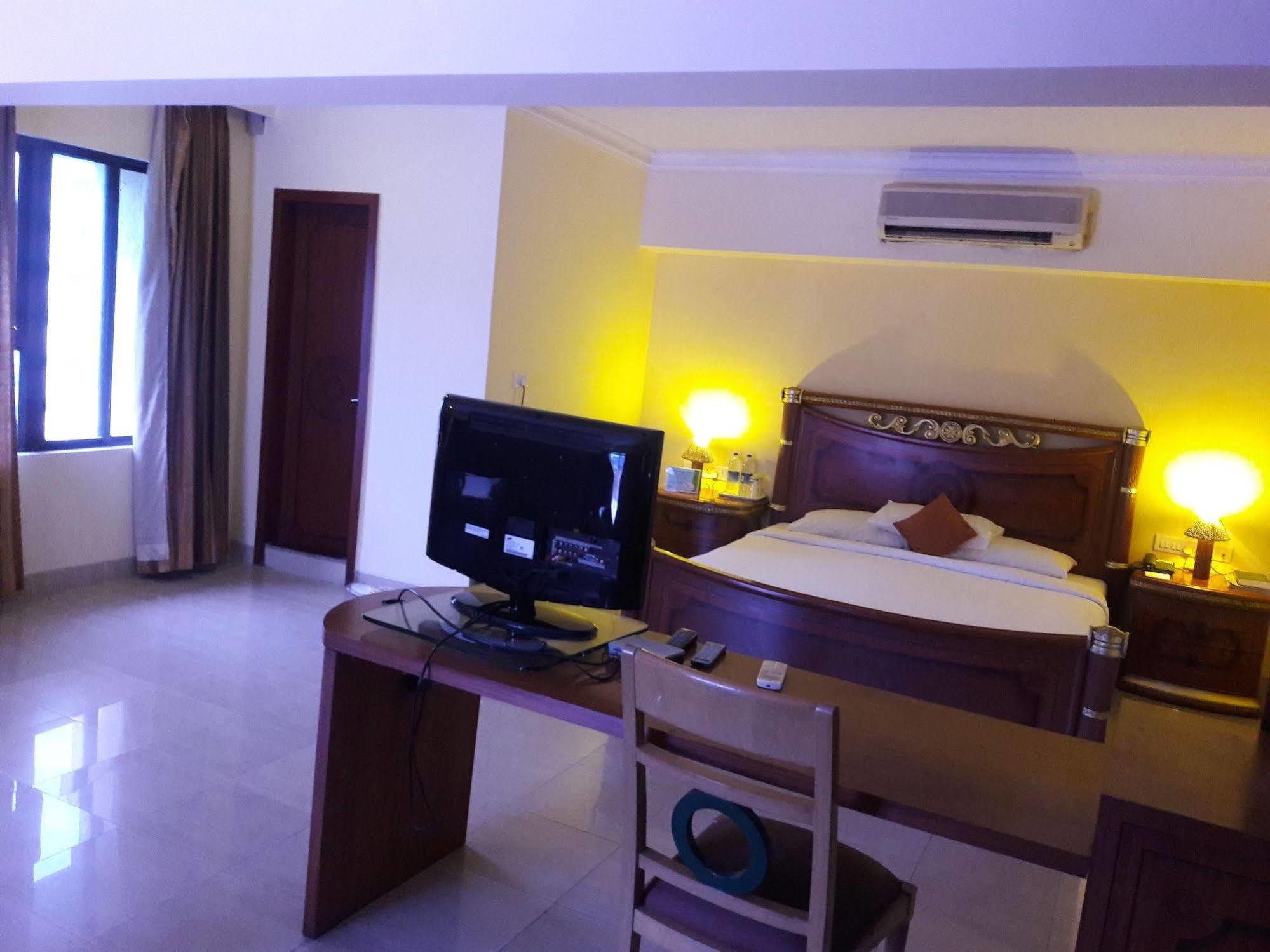 Hotel K Stars Navi Mumbai Exterior photo